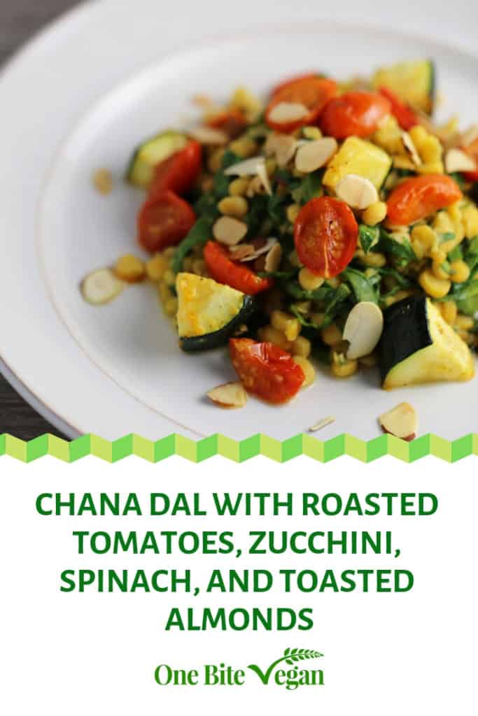 Chana Dal配烤番茄，西葫芦，菠菜和烤杏仁，来自一口素食主义者gydF4y2Ba